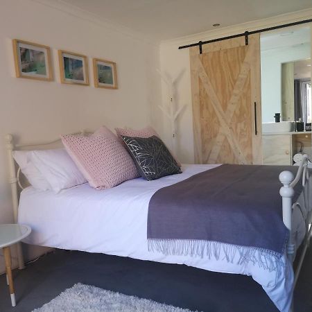 Secure, Private, Queen Room Close To Airport Port Elizabeth Exterior foto