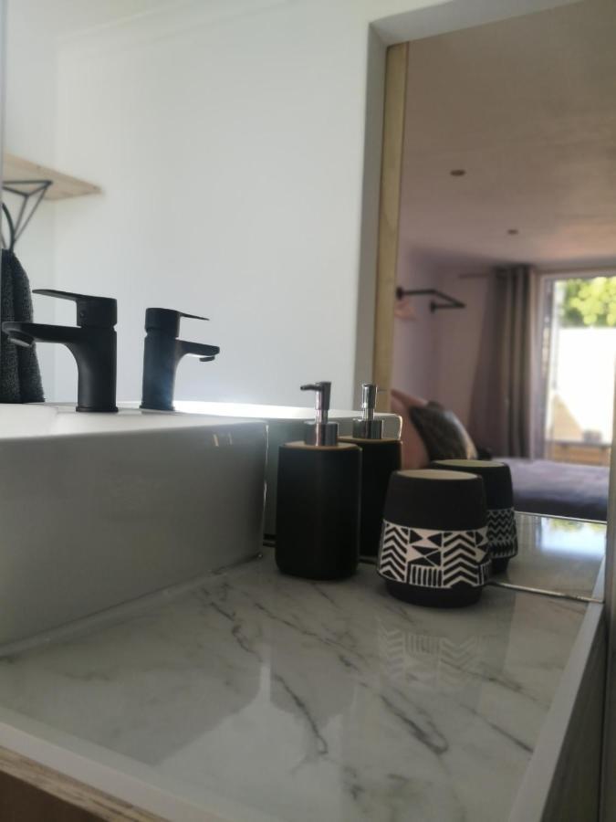 Secure, Private, Queen Room Close To Airport Port Elizabeth Exterior foto